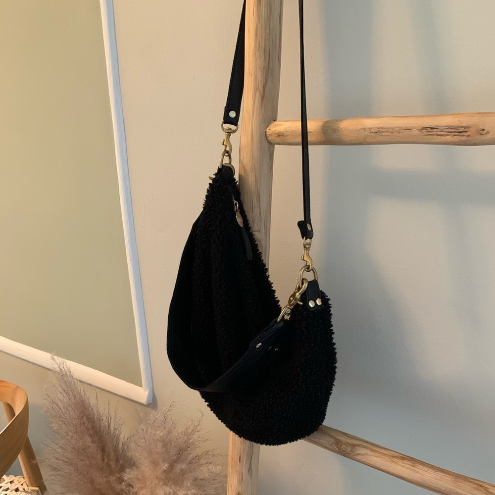 Clare V. Shearling Moyen Messenger Bag